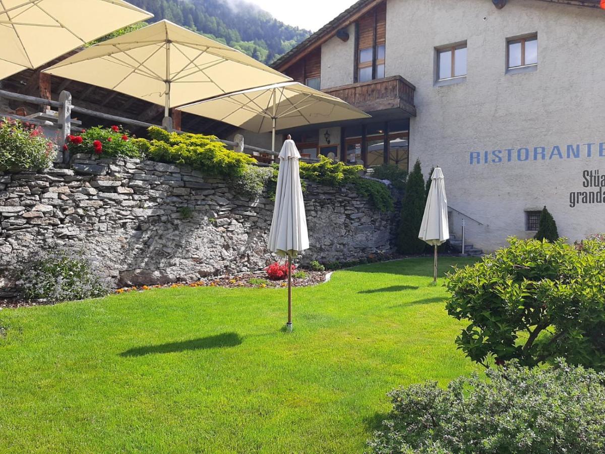 Hotel Stuea Granda Soglio Kültér fotó